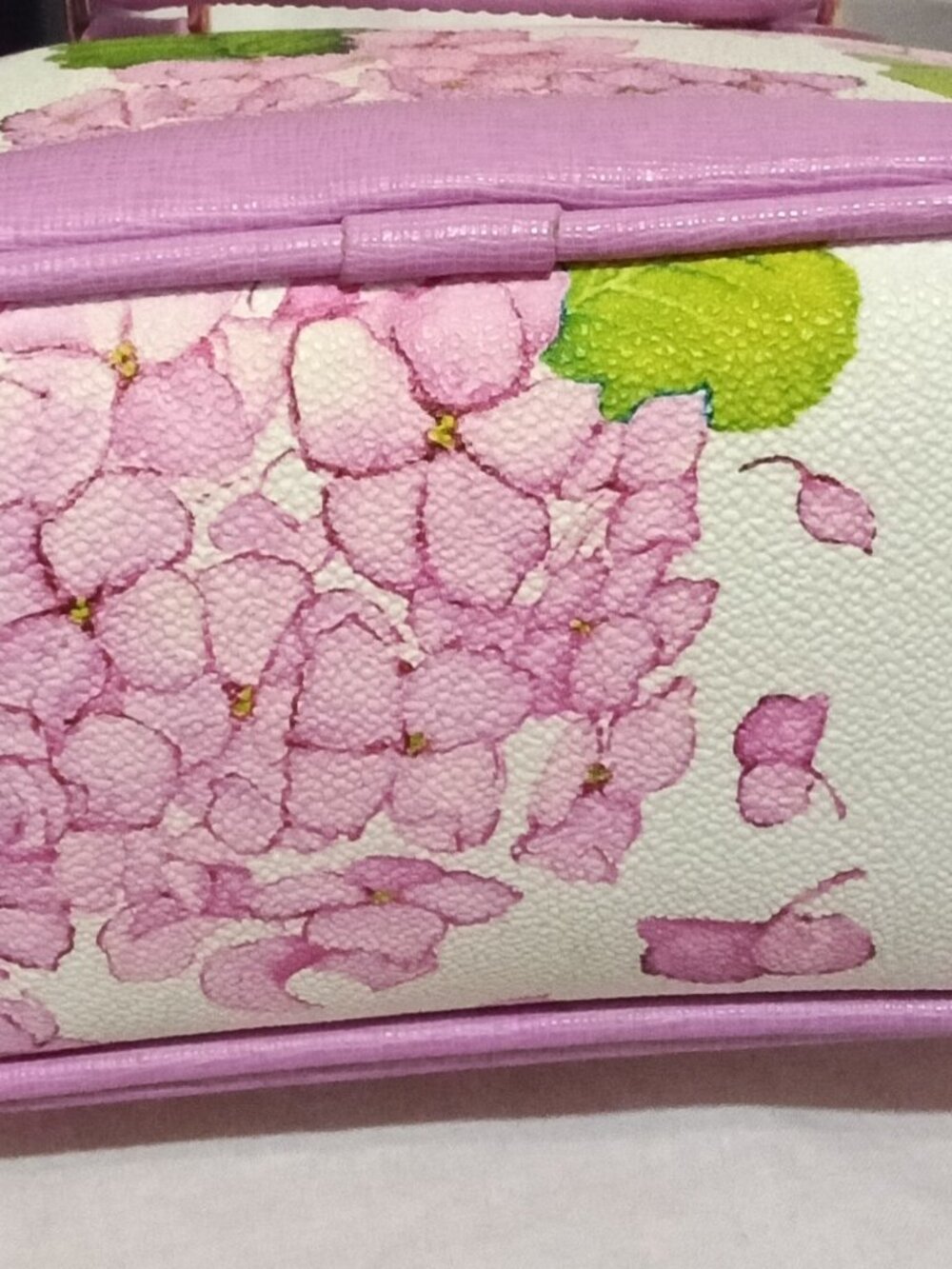 Dooney and Bourke Hydrangea Crossbody/Satchel Lilac Excellent - Picture 4 of 9